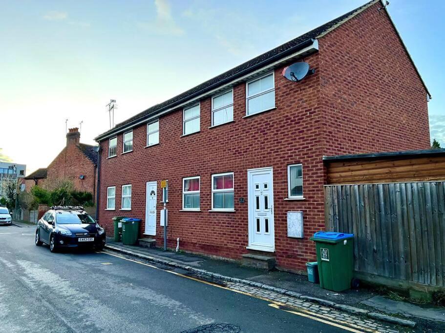 Holiday home Semi - Detached With Private Parking!